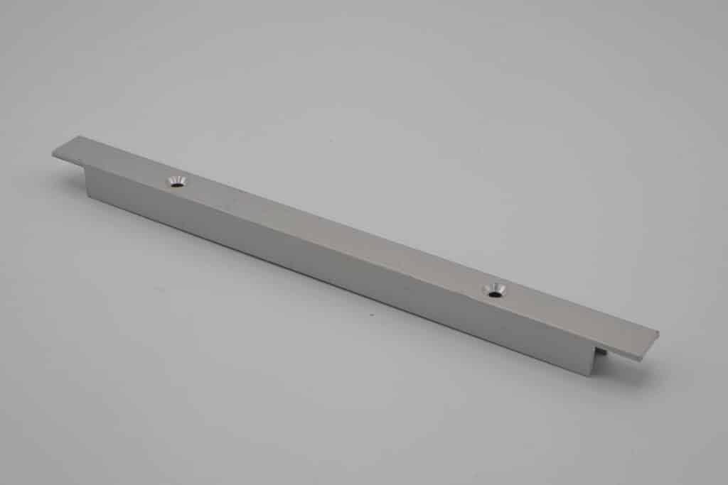 usinage de profiles aluminium 69